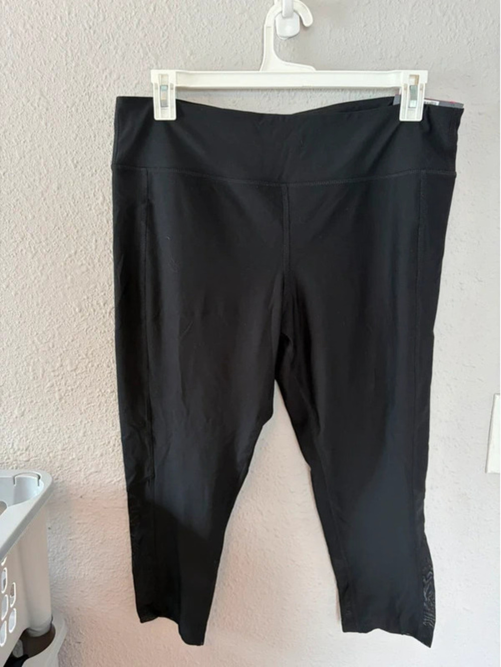 NWT Energy Zone black performance capri size 1X